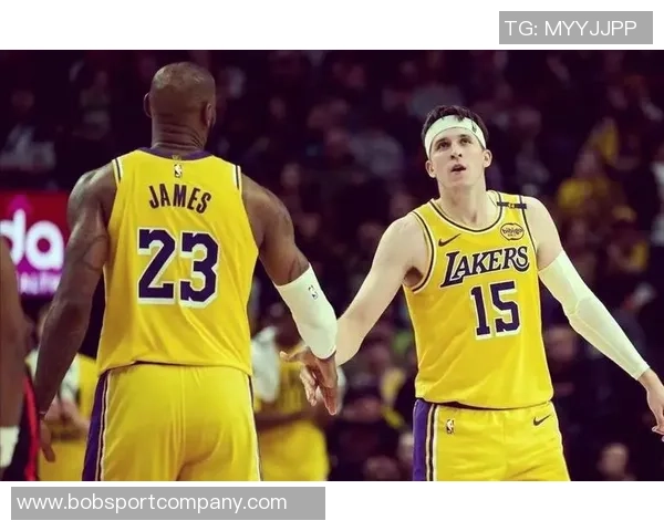 里夫斯签下5年24亿合同詹姆斯续约影响湖人薪资策略分析